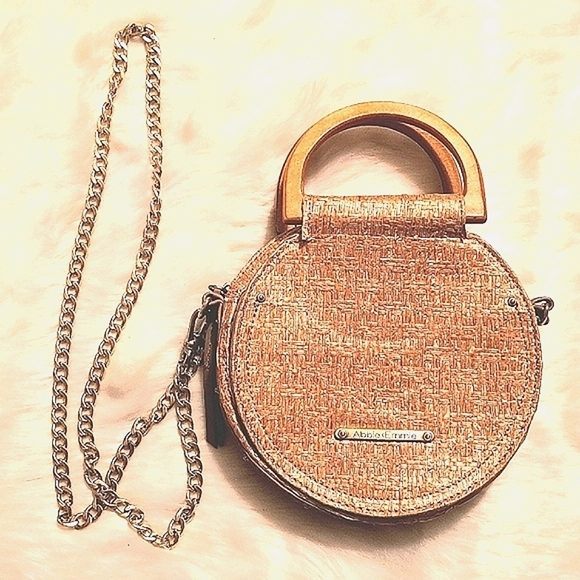 Abbie & Emmie handbag And Crossbody. Gold and brass. - Picture 6 of 6